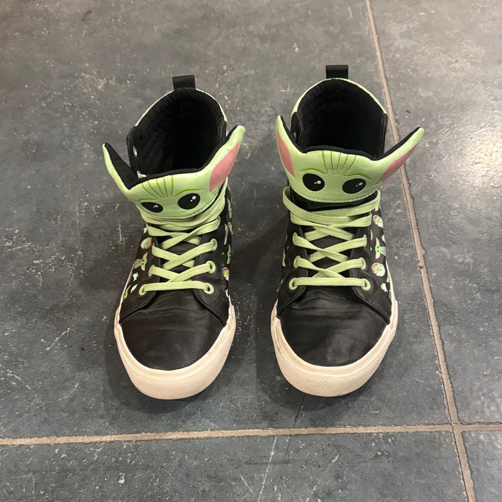 Grogu High Tops